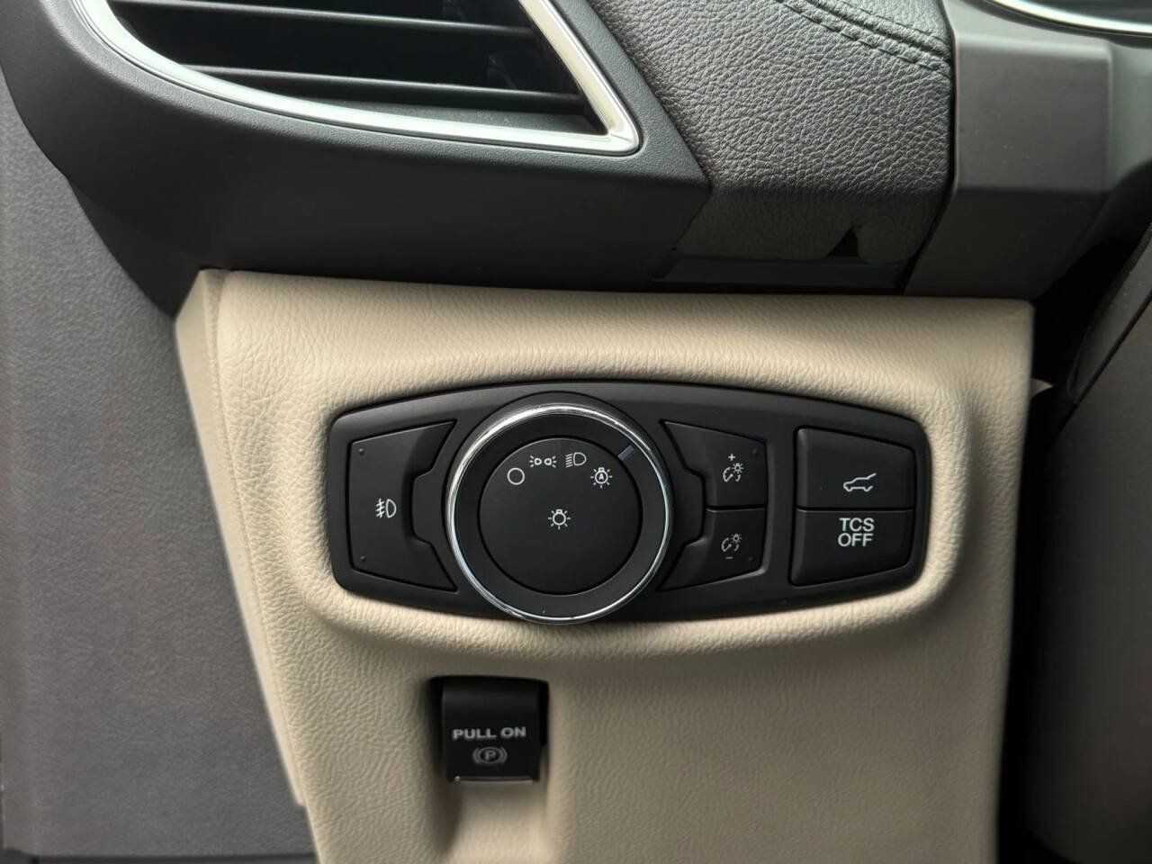 Used 2020 Lincoln Nautilus Reserve w/ Equipment Group 201A AWD/4WD image 34