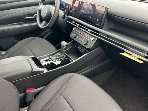 New 2026 Hyundai Tucson SE image 15