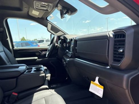 Used 2024 Chevrolet Silverado 3500 LT w/ Safety Package AWD/4WD image 21
