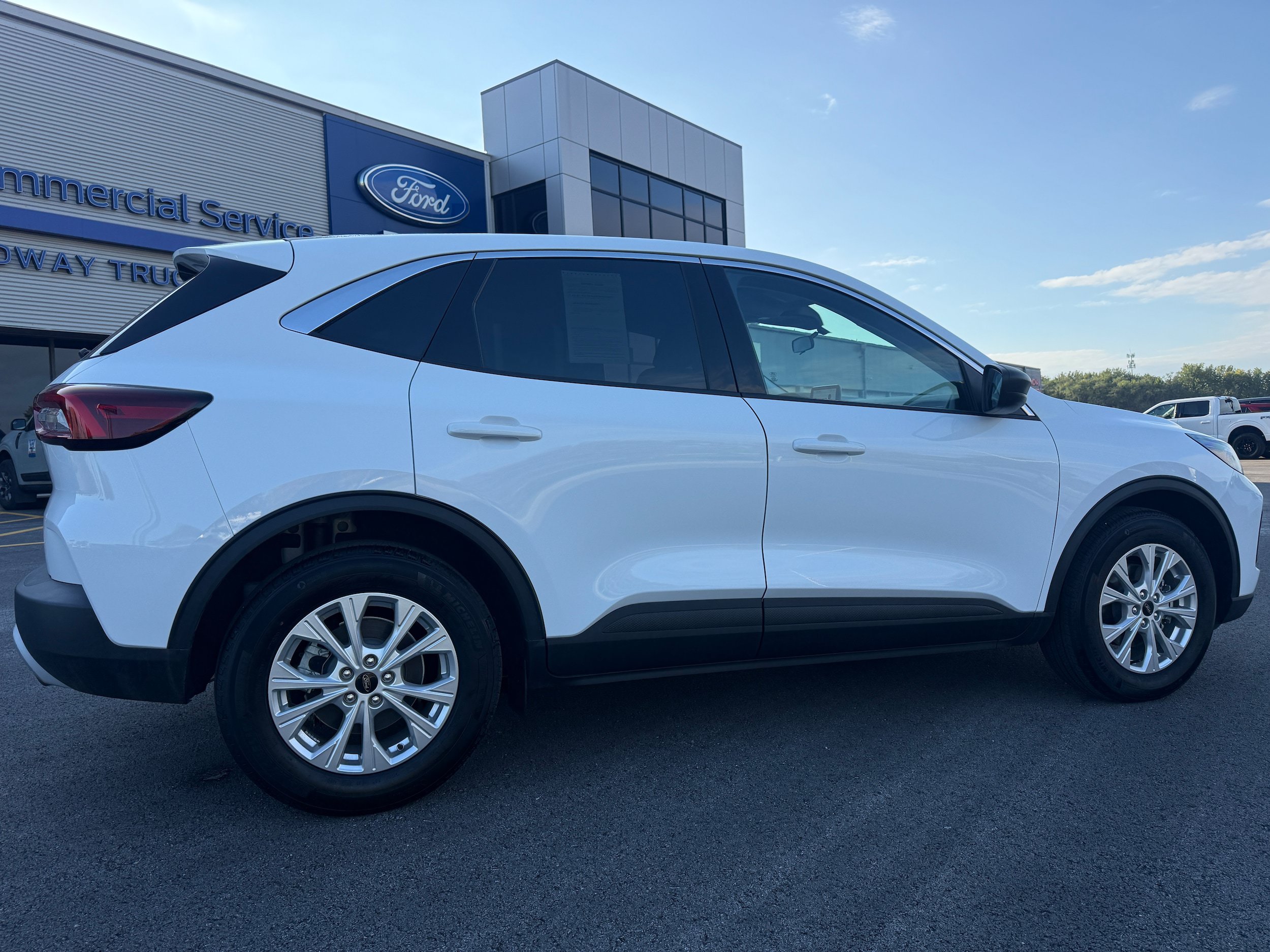 Used 2024 Ford Escape Active FWD image 8
