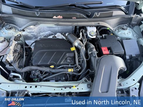 Used 2024 Chevrolet Trax RS w/ Sunroof Package image 10