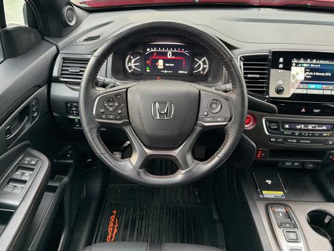 Used 2024 Honda Passport TrailSport image 16