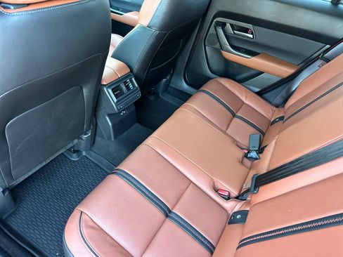 Certified 2025 MAZDA CX-50 AWD 2.5 Turbo w/ Premium Pkg image 11
