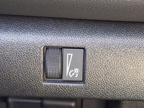 Used 2023 Chevrolet Colorado LT image 23