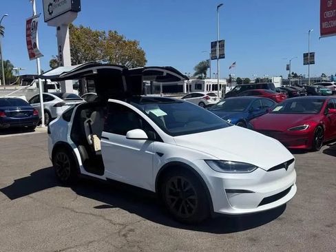 Used 2024 Tesla Model X AWD/4WD image 6