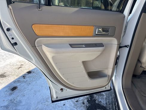 Used 2007 Lincoln MKX AWD image 22