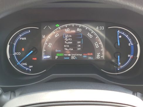 Used 2025 Toyota RAV4 XLE image 6