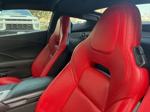 Used 2018 Chevrolet Corvette Stingray Coupe w/ 1LT image 9