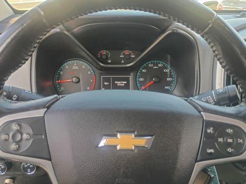 Used 2015 Chevrolet Colorado LT w/ LT Convenience Package image 9