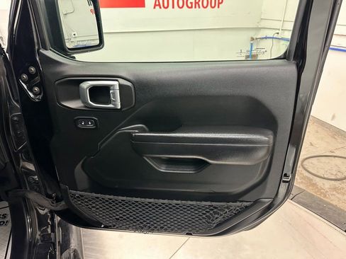 Certified 2021 Jeep Wrangler Unlimited Islander image 25