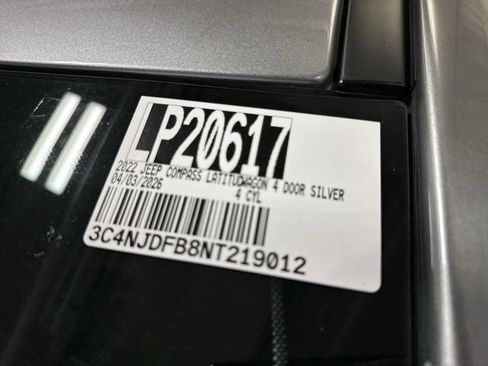 Used 2022 Jeep Compass Latitude w/ Sun and Sound Group image 33