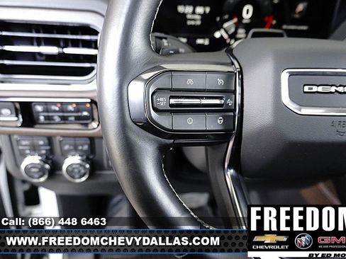 Used 2025 GMC Yukon XL Denali Ultimate AWD/4WD image 21