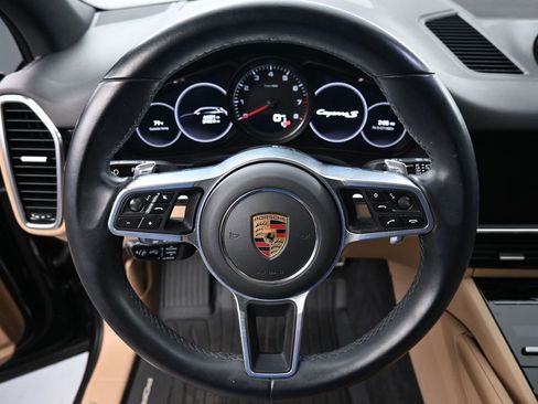 Certified 2023 Porsche Cayenne S Platinum AWD/4WD image 12