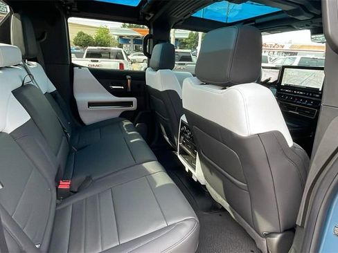 Used 2024 GMC Hummer EV 3X w/ Omega Edition image 30