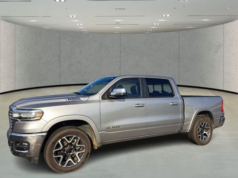 Used 2025 RAM 1500 Laramie image 9