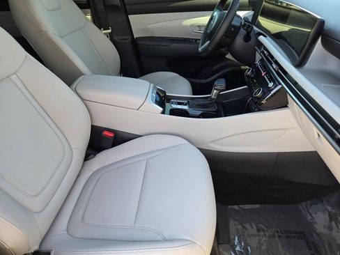 Certified 2025 Hyundai Tucson SEL image 13