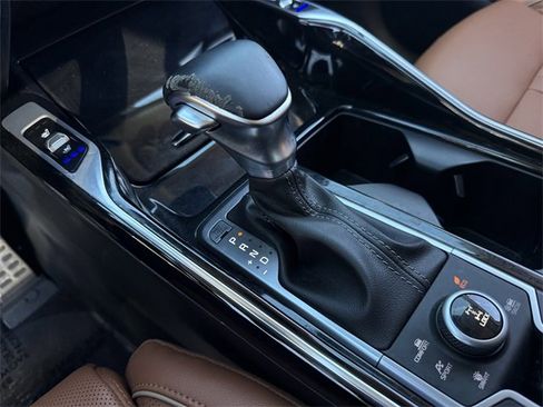 Used 2022 Kia Sorento SX Prestige w/ Rust Color Package image 19