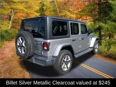 Used 2020 Jeep Wrangler Unlimited Sahara w/ Cold Weather Group AWD/4WD image 3