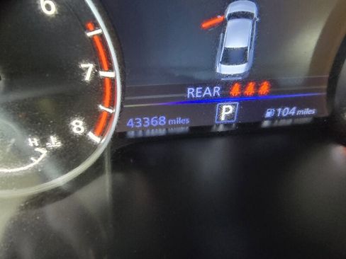 Used 2024 Nissan Altima 2.5 SV image 23