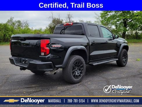 Used 2024 Chevrolet Colorado Trail Boss w/ Advanced Trailering Package AWD/4WD image 3