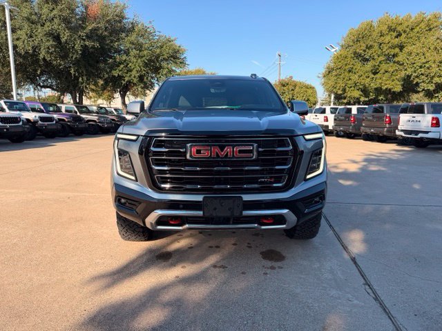 Used 2025 GMC Yukon AT4 w/ AT4 Premium Package AWD/4WD image 2