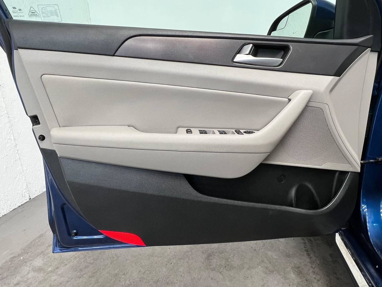 Used 2017 Hyundai Sonata Sport w/ Cargo Package FWD image 7