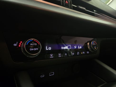Used 2024 Mitsubishi Outlander SE Black Edition AWD/4WD image 27