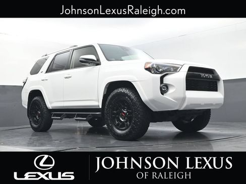 Used 2024 Toyota 4Runner SR5 Premium w/ Moonroof Package AWD/4WD image 15