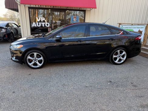 Used 2016 Ford Fusion S w/ Equipment Group 101A image 7