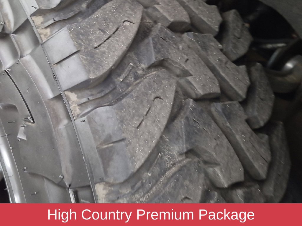 Used 2024 Chevrolet Silverado 2500 High Country w/ High Country Premium Package AWD/4WD image 12