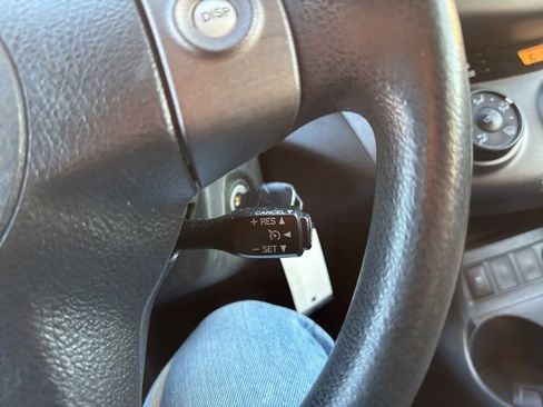 Used 2012 Toyota RAV4 Sport image 21