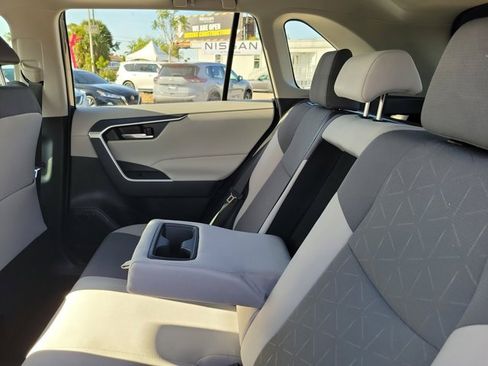 Used 2024 Toyota RAV4 XLE w/ Convenience Package image 16