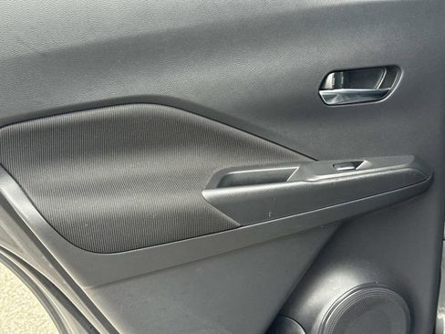 Certified 2024 Nissan Kicks SV image 12