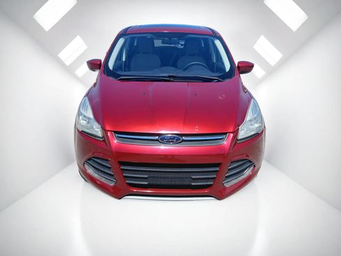 Used 2015 Ford Escape SE AWD/4WD image 3