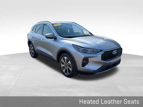 Used 2024 Ford Escape Platinum image 3