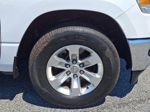 Used 2024 RAM 1500 Laramie AWD/4WD image 8