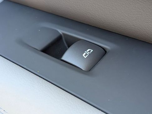 New 2026 GMC Yukon Elevation image 40