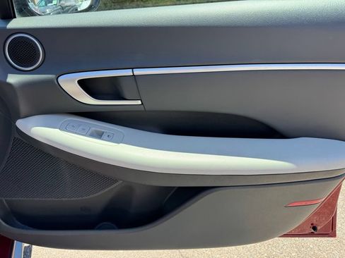Certified 2025 Hyundai Sonata SEL FWD image 8