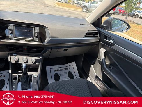 Used 2020 Volkswagen Jetta S FWD image 32