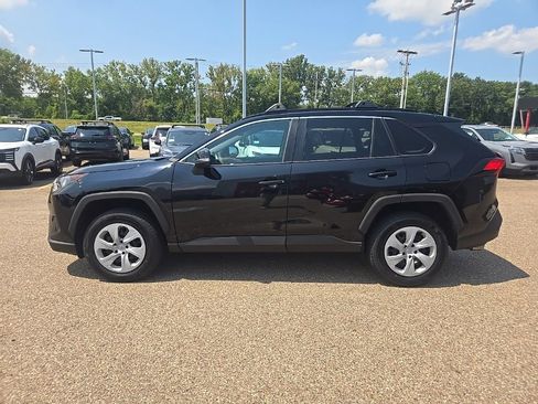 Used 2020 Toyota RAV4 LE w/ All Weather Liner Package AWD/4WD image 5