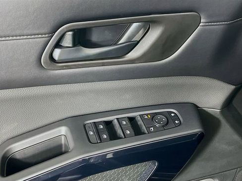 New 2026 Nissan Pathfinder SV FWD image 17