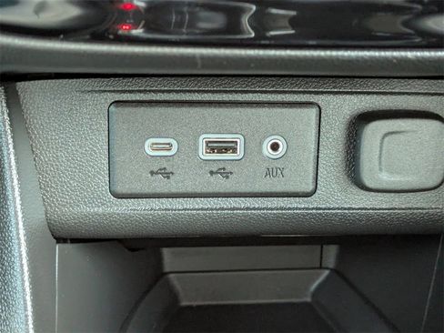 Used 2023 Buick Encore GX Preferred w/ Cold Weather Comfort Package image 23