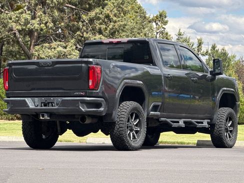 Used 2020 GMC Sierra 2500 AT4 w/ AT4 Premium Package AWD/4WD image 4