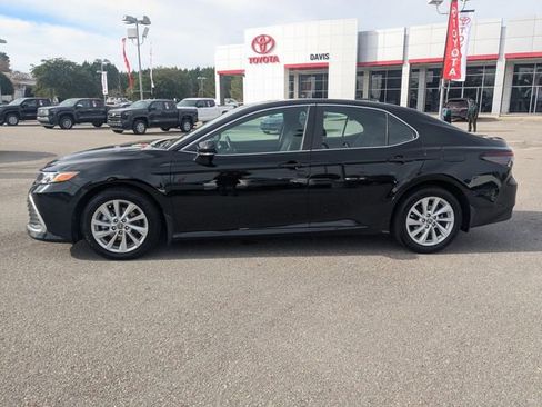 Used 2023 Toyota Camry LE w/ Cold Weather Package image 6