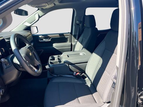 Used 2025 Chevrolet Silverado 1500 LT image 22
