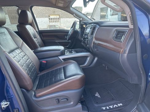 Used 2017 Nissan Titan Platinum Reserve AWD/4WD image 13