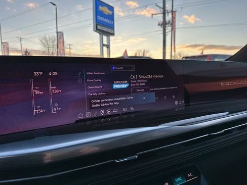 Used 2025 Cadillac Escalade Premium Luxury image 50