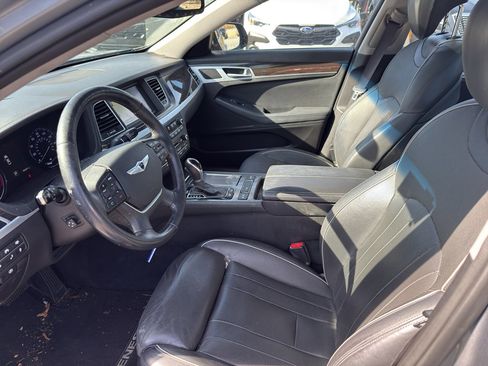 Used 2015 Hyundai Genesis 3.8 w/ Option Group 03 image 8