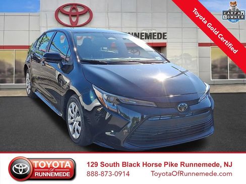 Used 2026 Toyota Corolla LE FWD image 1
