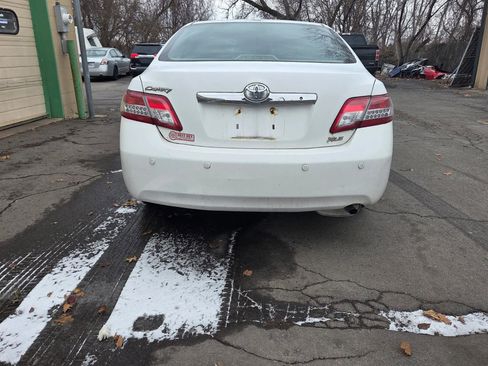 Used 2011 Toyota Camry XLE image 13